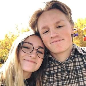 Meet your Posher, Beya